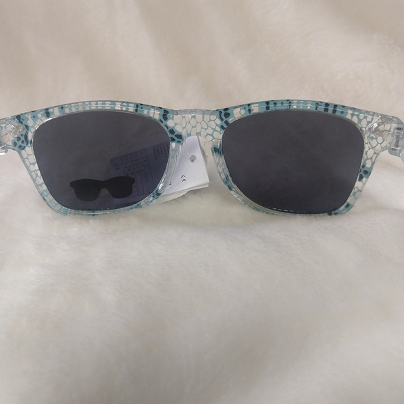 Retro UV 400 Snakeskin Print Clear Sunglasses - Picture 6 of 8